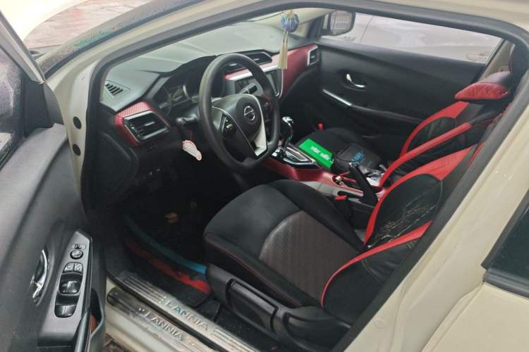 Used Nissan Lannia 2016 1.6L CVT Smart Cool Edition Driver Seat