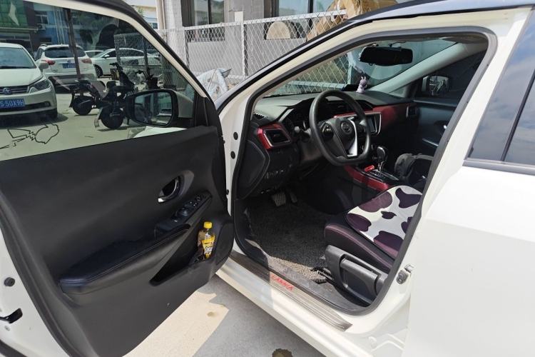 Used Nissan Lannia 2016 1.6L CVT Smart Cool Edition Driver Seat
