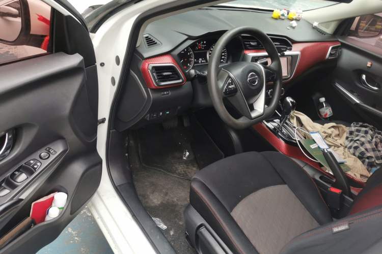 Used Nissan Lannia 2016 1.6L CVT Smart Cool Edition Driver Seat