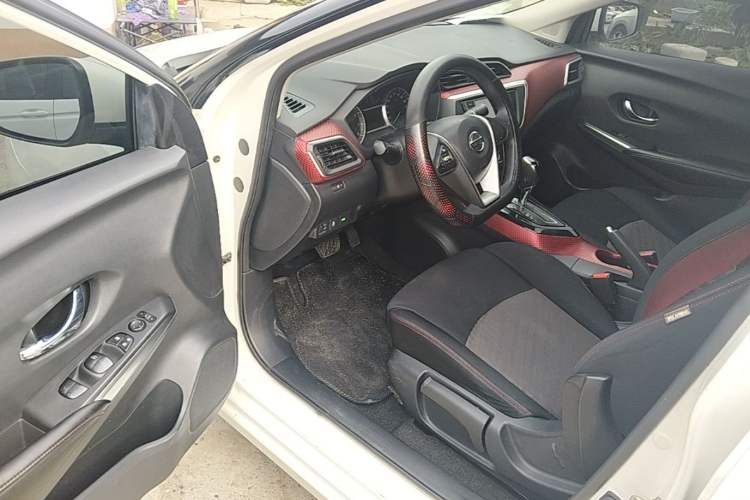 Used Nissan Lannia 2016 1.6L CVT Smart Cool Edition Driver Seat