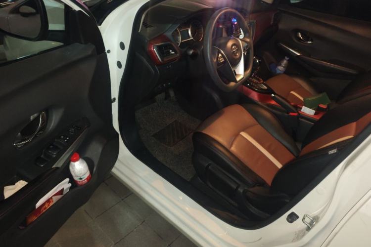 Used Nissan Lannia 2016 1.6L CVT Smart Cool Edition Driver Seat