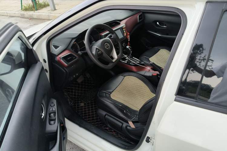 Used Nissan Lannia 2016 1.6L CVT Smart Cool Edition Driver Seat