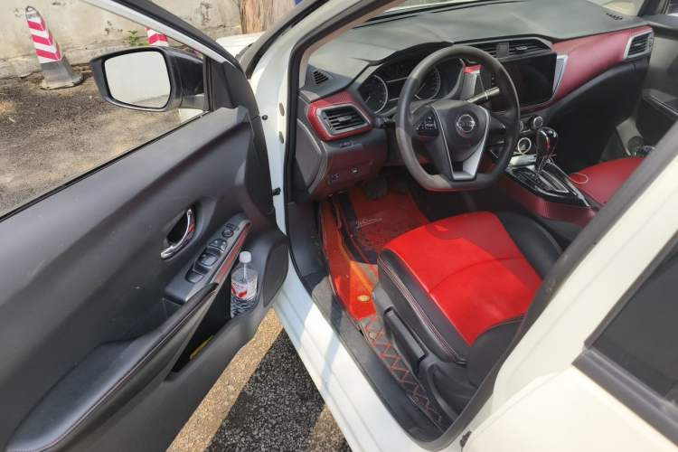 Used Nissan Lannia 2016 1.6L CVT Cool Edition Driver Seat