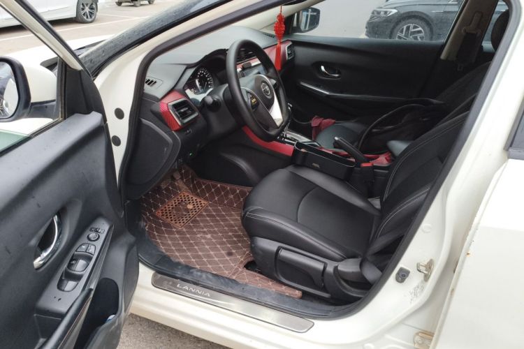 Used Nissan Lannia 2016 1.6L CVT Cool Edition Driver Seat
