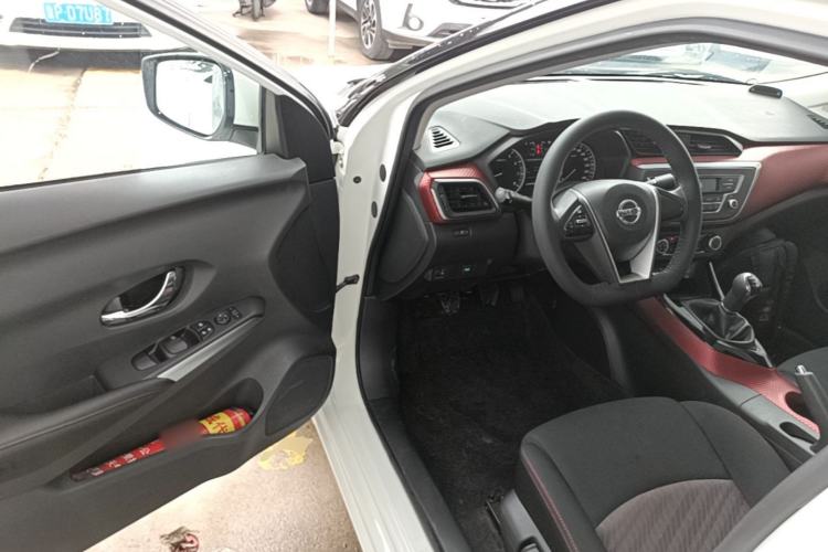 Used Nissan Lannia 2016 1.6L Manual Cool Edition Driver Seat