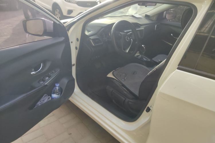 Used Nissan Lannia 2016 1.6L CVT Smart Cool Edition Driver Seat