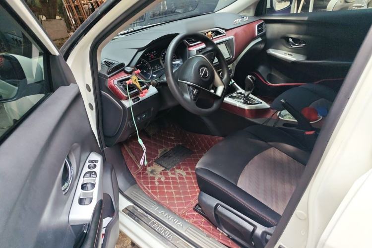 Used Nissan Lannia 2016 1.6L CVT Smart Cool Edition Driver Seat