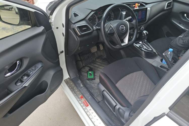 Used Nissan Lannia 2016 1.6L CVT Cool Edition Driver Seat