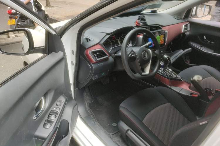 Used Nissan Lannia 2016 1.6L CVT Cool Edition Driver Seat