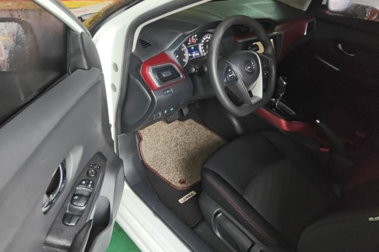 Used Nissan Lannia 2016 1.6L CVT Smart Cool Edition Driver Seat
