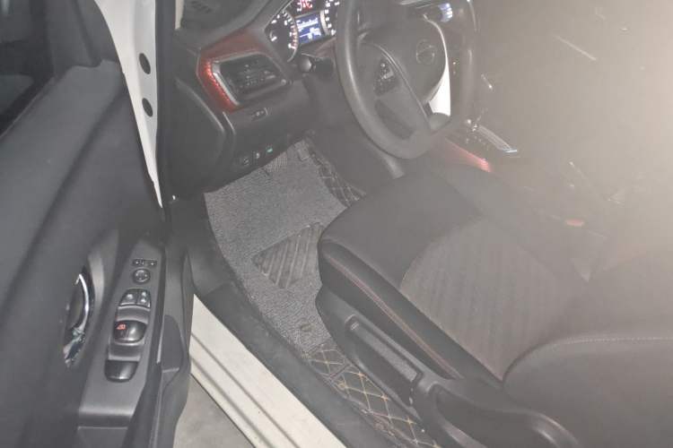 Used Nissan Lannia 2016 1.6L CVT Smart Cool Edition Driver Seat