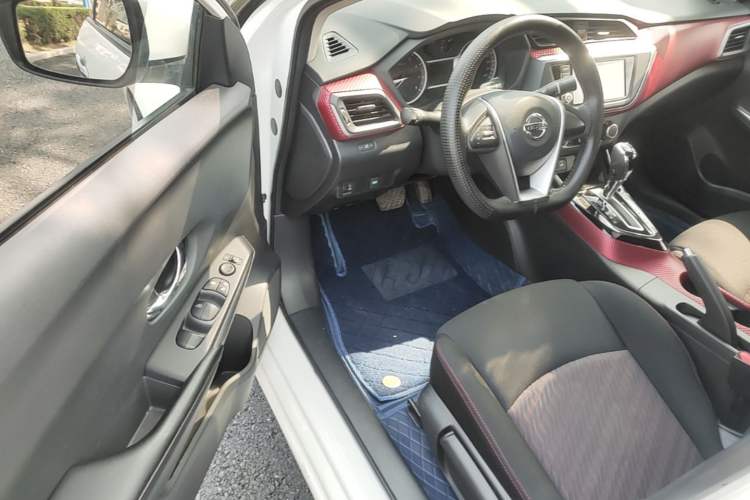 Used Nissan Lannia 2016 1.6L CVT Cool Edition Driver Seat