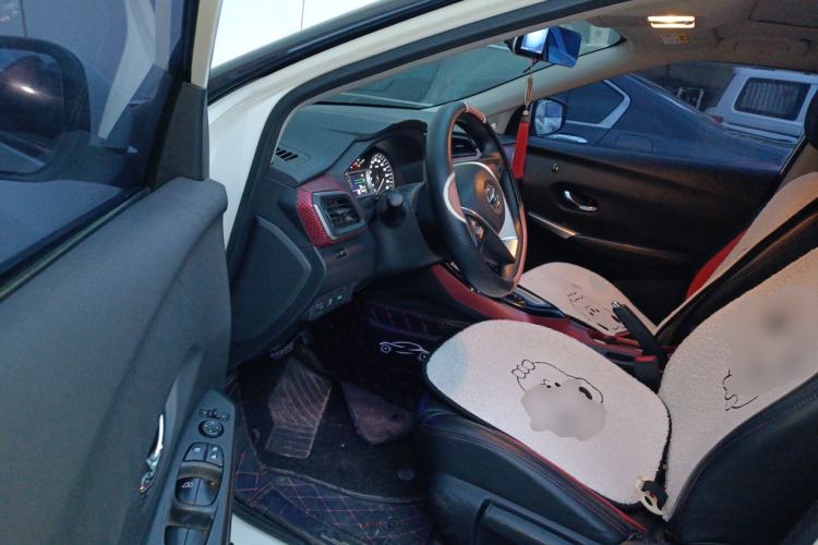 Used Nissan Lannia 2016 1.6L CVT Smart Cool Edition Driver Seat