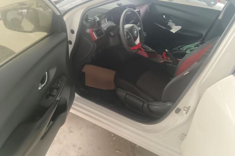 Used Nissan Lannia 2016 1.6L CVT Cool Edition Driver Seat