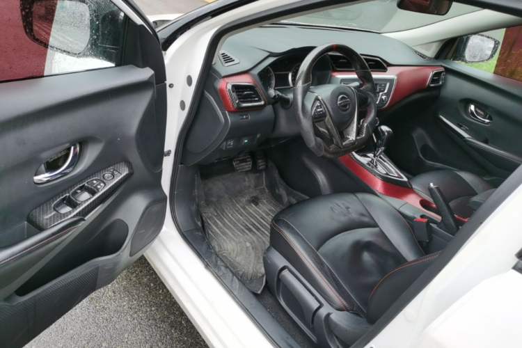 Used Nissan Lannia 2016 1.6L CVT Cool Edition Driver Seat
