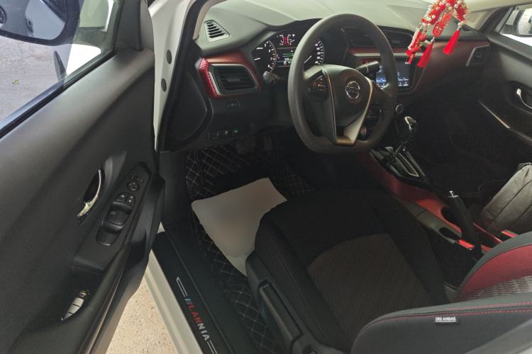 Used Nissan Lannia 2016 1.6L CVT Smart Cool Edition Driver Seat