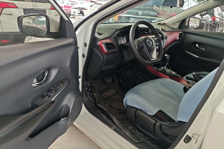 Used Nissan Lannia 2016 1.6L CVT Smart Cool Edition Driver Seat