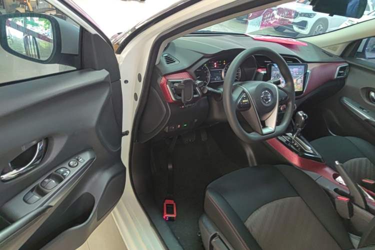Used Nissan Lannia 2016 1.6L CVT Smart Cool Edition Driver Seat