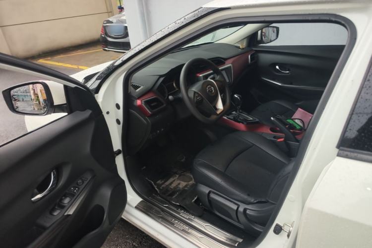 Used Nissan Lannia 2016 1.6L CVT Smart Cool Edition Driver Seat