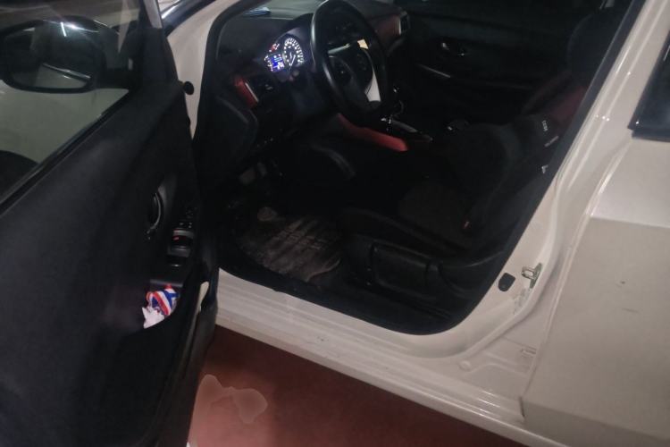 Used Nissan Lannia 2016 1.6L CVT Smart Cool Edition Driver Seat