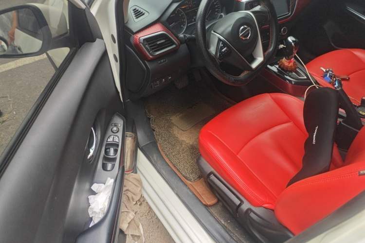 Used Nissan Lannia 2016 1.6L CVT Smart Cool Edition Driver Seat