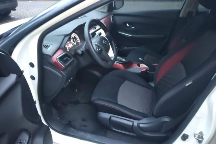 Used Nissan Lannia 2016 1.6L CVT Smart Cool Edition Driver Seat