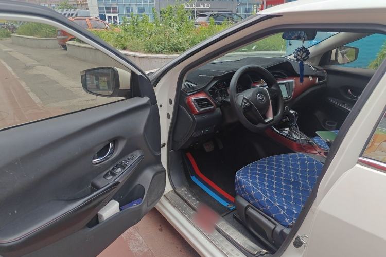 Used Nissan Lannia 2016 1.6L CVT Smart Cool Edition Driver Seat