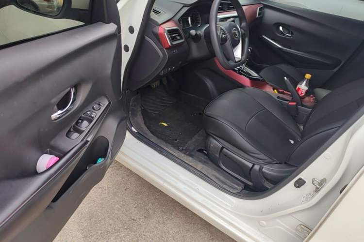 Used Nissan Lannia 2016 1.6L CVT Smart Cool Edition Driver Seat
