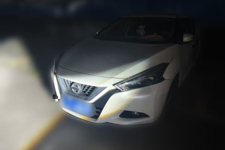 Used Nissan Lannia 2016 1.6L CVT Smart Cool Edition Guazi used car, China used car export, Used car for sale, Used cars, Cheapest cars for sale