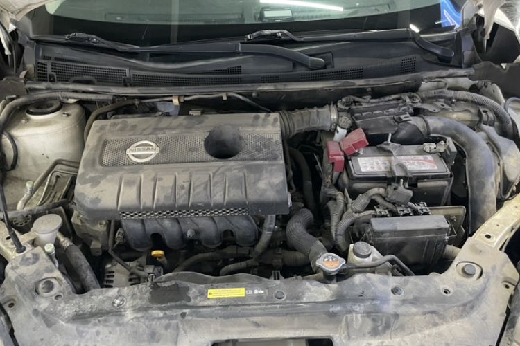 Used Nissan Lannia 2016 1.6L CVT Smart Cool Edition Engine Bay