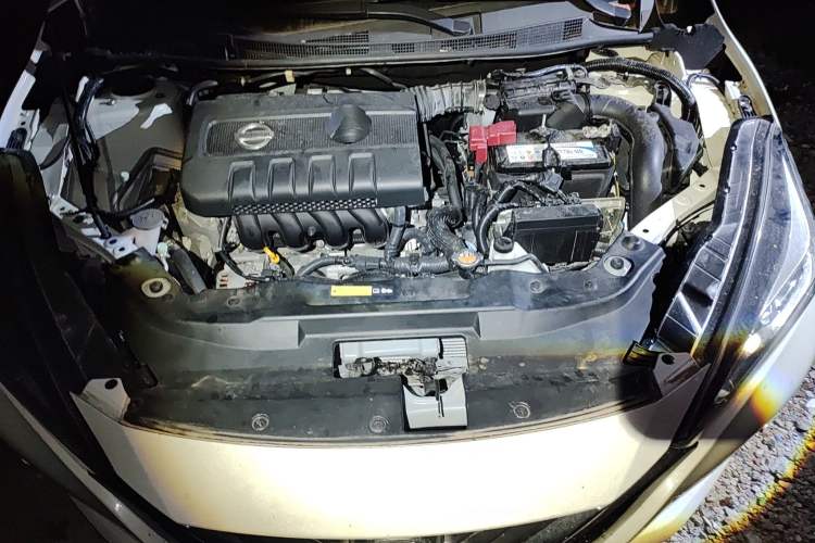 Used Nissan Lannia 2016 1.6L CVT Smart Cool Edition Engine Bay