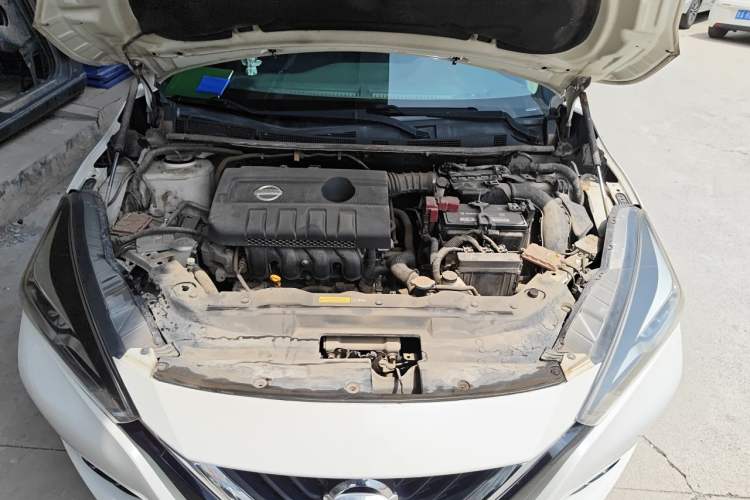 Used Nissan Lannia 2016 1.6L CVT Smart Cool Edition Engine Bay