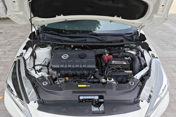 Used Nissan Lannia 2016 1.6L CVT Cool Edition Engine Bay