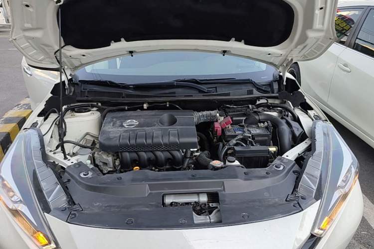Used Nissan Lannia 2016 1.6L CVT Cool Edition Engine Bay
