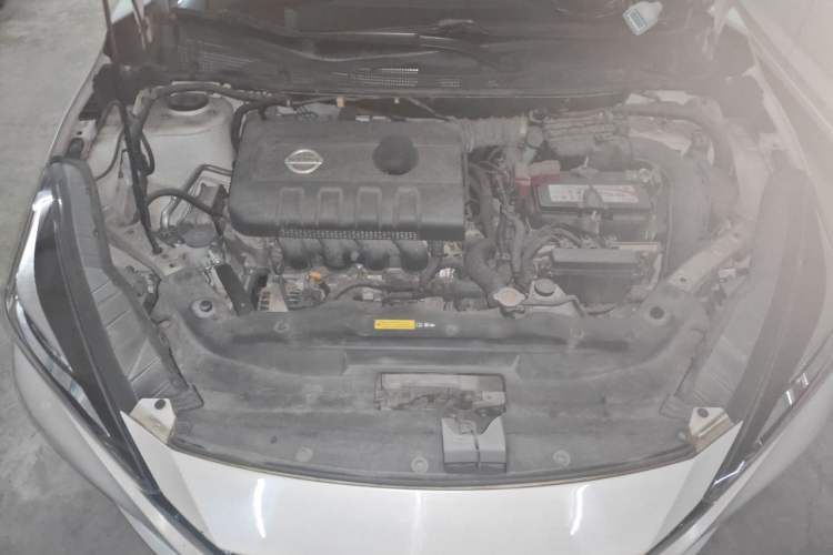 Used Nissan Lannia 2016 1.6L CVT Smart Cool Edition Engine Bay