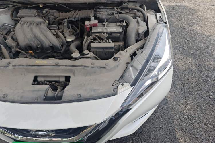 Used Nissan Lannia 2016 1.6L CVT Smart Cool Edition Engine Bay Left