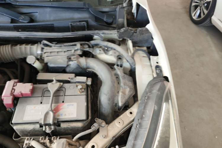 Used Nissan Lannia 2016 1.6L CVT High-Energy Version Engine Bay Left