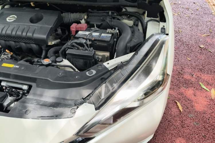 Used Nissan Lannia 2016 1.6L CVT Smart Cool Edition Engine Bay Left