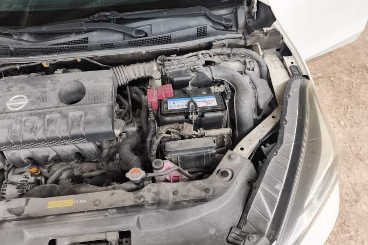 Used Nissan Lannia 2016 1.6L CVT Cool Edition Engine Bay Left