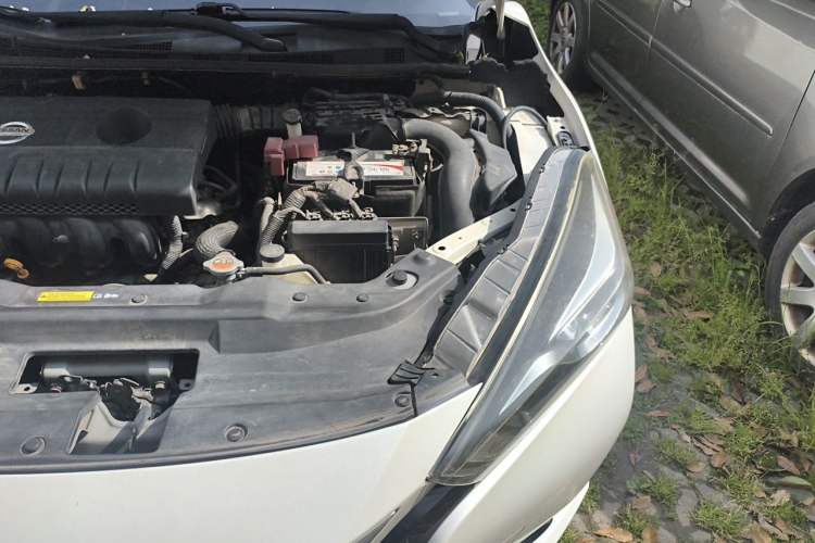 Used Nissan Lannia 2016 1.6L CVT Smart Cool Edition Engine Bay Left