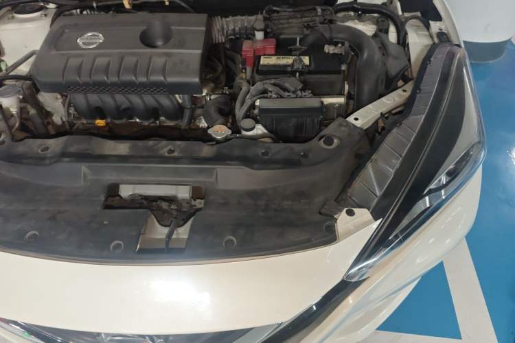 Used Nissan Lannia 2016 1.6L CVT Smart Cool Edition Engine Bay Left
