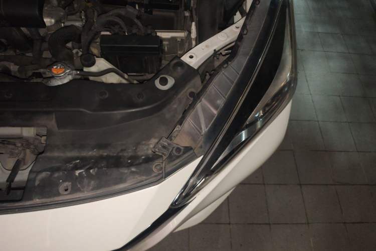 Used Nissan Lannia 2016 1.6L CVT Smart Cool Edition Engine Bay Left