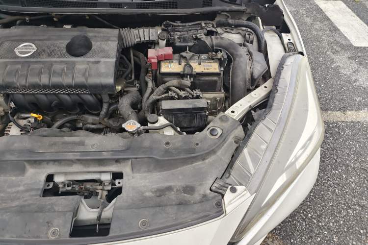 Used Nissan Lannia 2016 1.6L CVT Smart Cool Edition Engine Bay Left