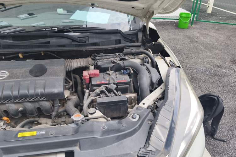 Used Nissan Lannia 2016 1.6L CVT Cool Edition Engine Bay Left