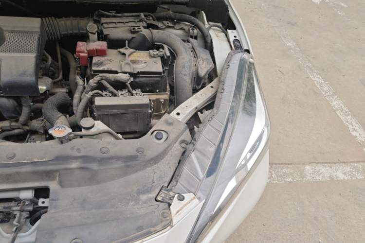 Used Nissan Lannia 2016 1.6L CVT Cool Edition Engine Bay Left