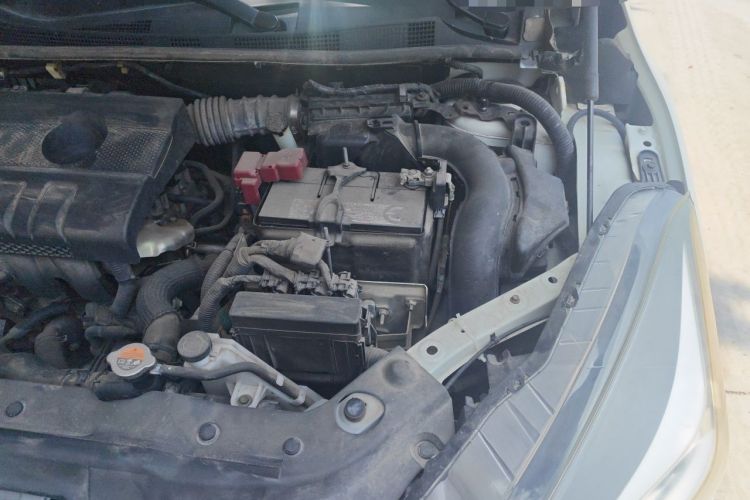 Used Nissan Lannia 2016 1.6L CVT Cool Edition Engine Bay Left