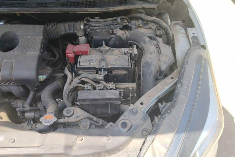 Used Nissan Lannia 2016 1.6L CVT Smart Cool Edition Engine Bay Left