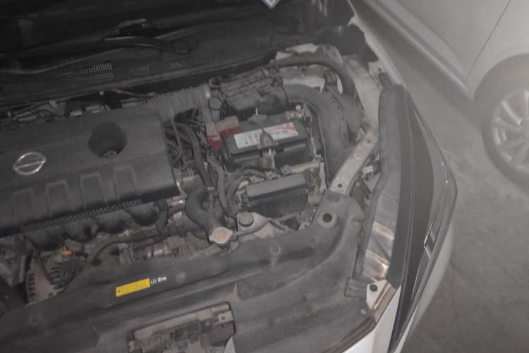 Used Nissan Lannia 2016 1.6L CVT Smart Cool Edition Engine Bay Left