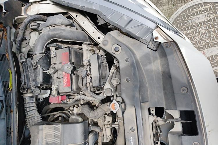 Used Nissan Lannia 2016 1.6L CVT Smart Edition Engine Bay Left