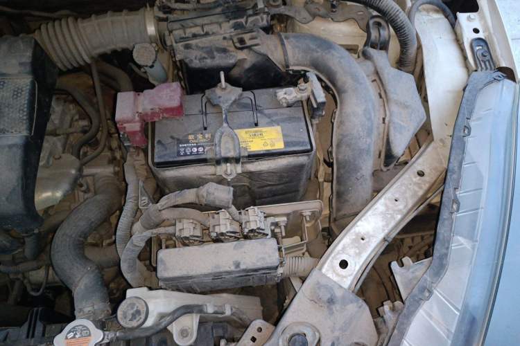 Used Nissan Lannia 2016 1.6L CVT Smart Cool Edition Engine Bay Left